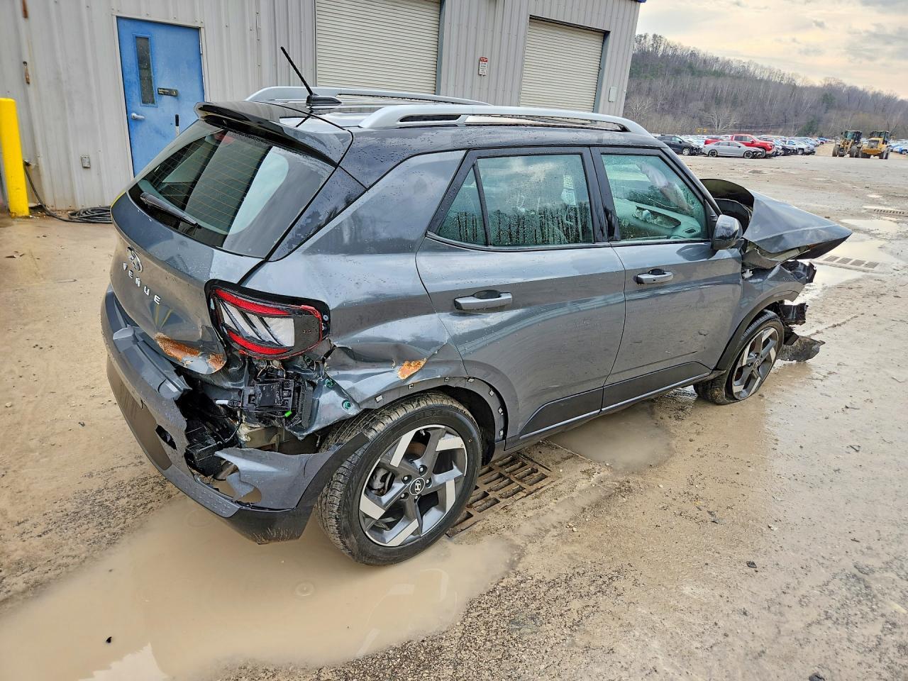 2025 Hyundai Venue Sel - Фото 3
