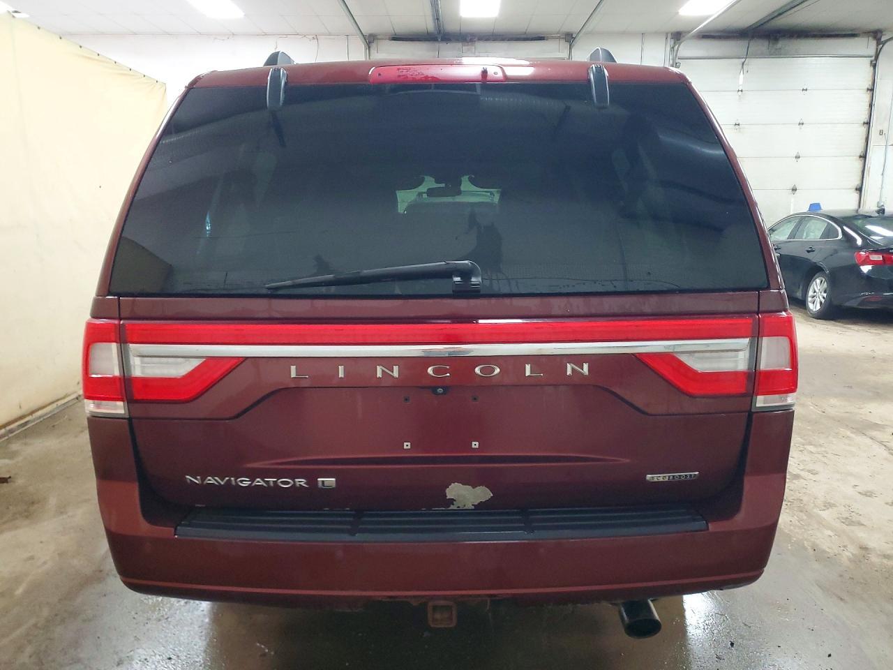 2015 Lincoln Navigator L - Фото 6