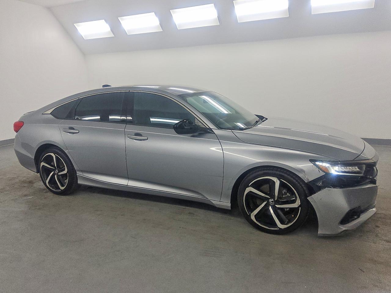 2021 Honda Accord Sport - Image 4