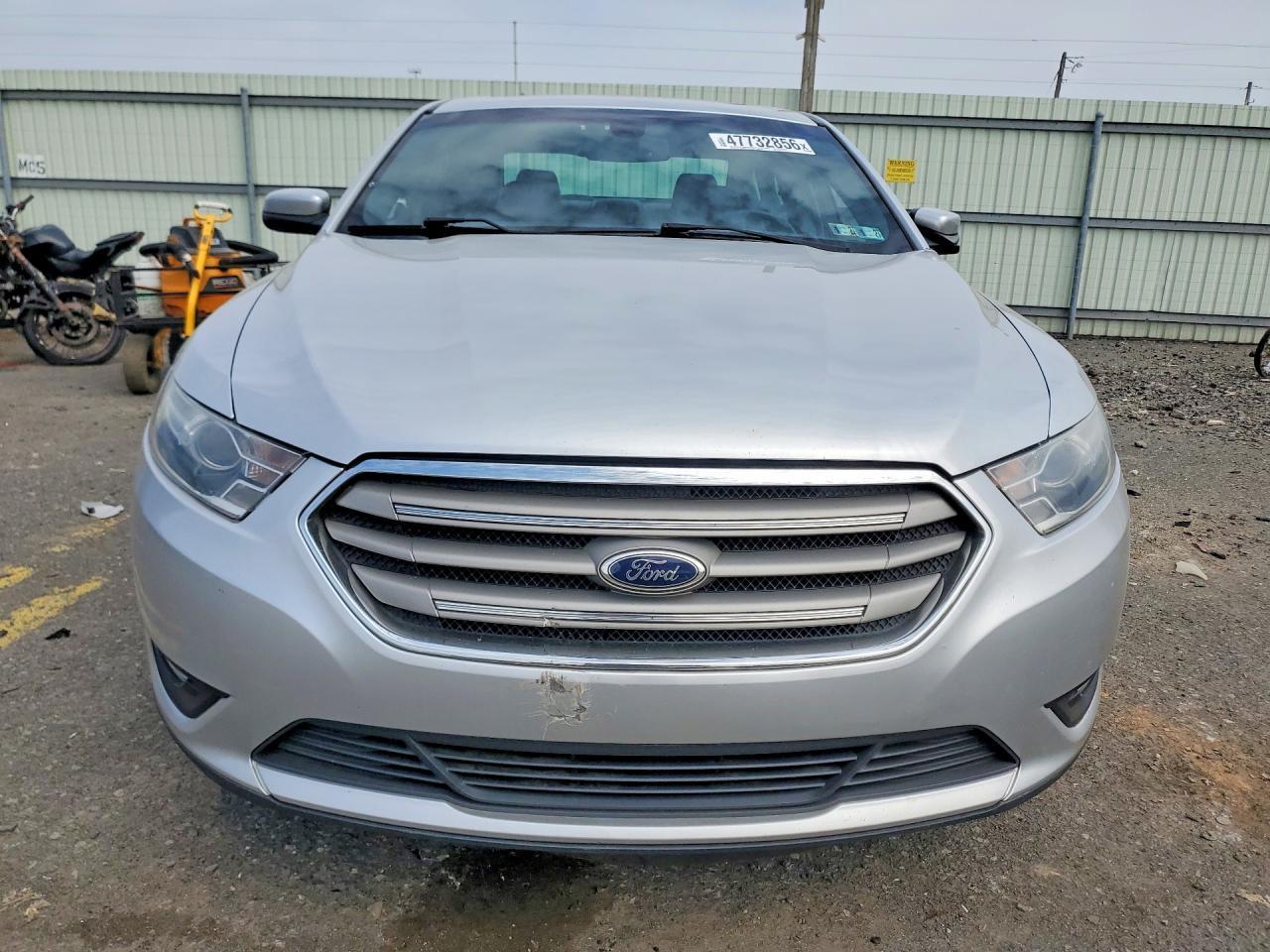 2015 Ford Taurus Sel - Image 5