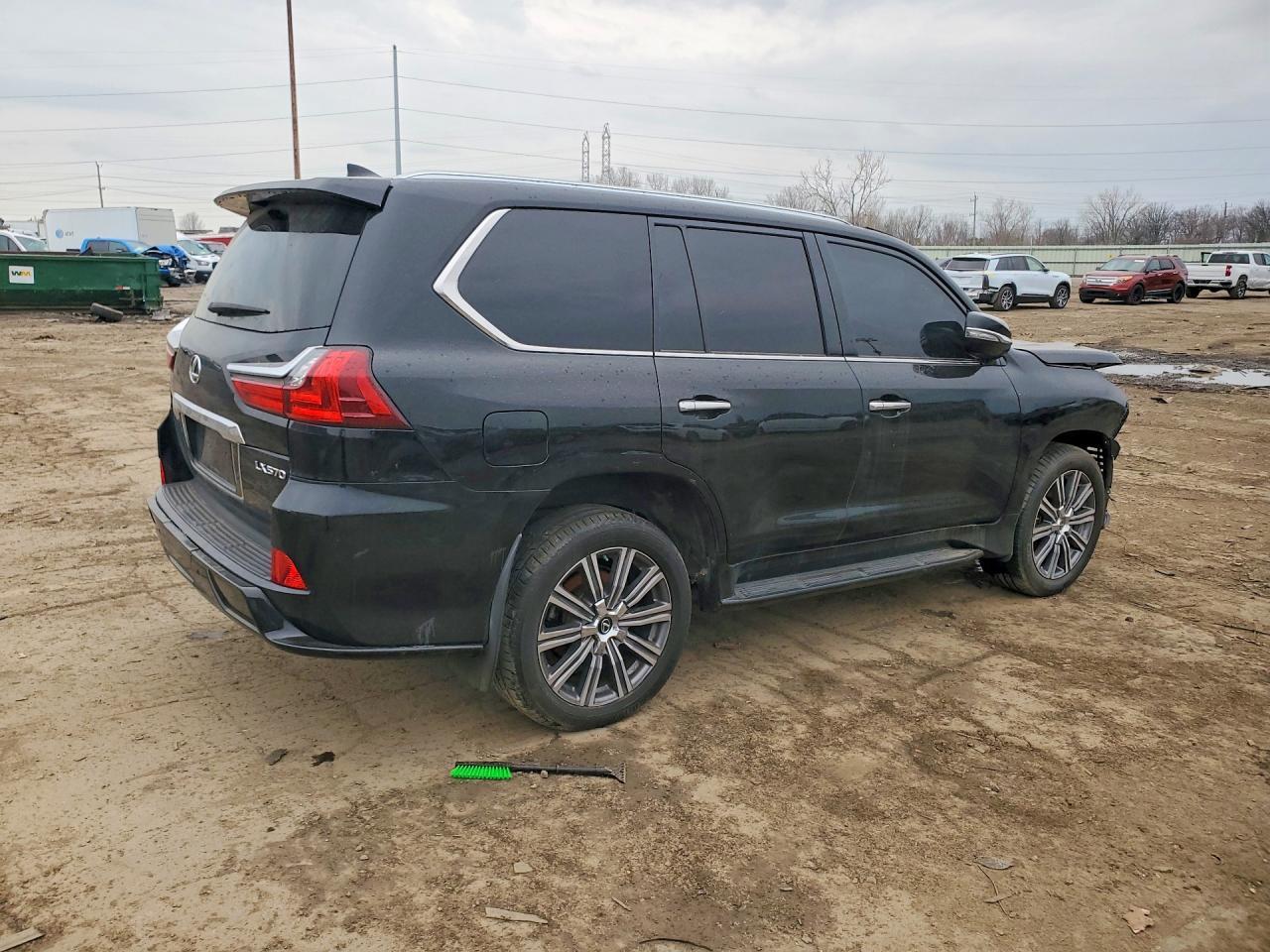 2016 Lexus Lx 570 Base - Фото 3
