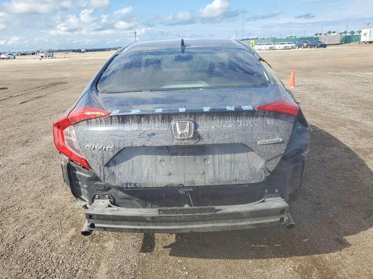 2016 Honda Civic Touring - Фото 6