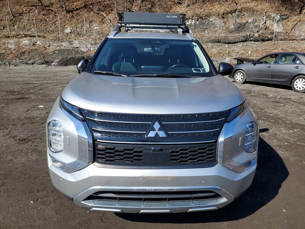 2022 Mitsubishi Outlander Se - Image 5