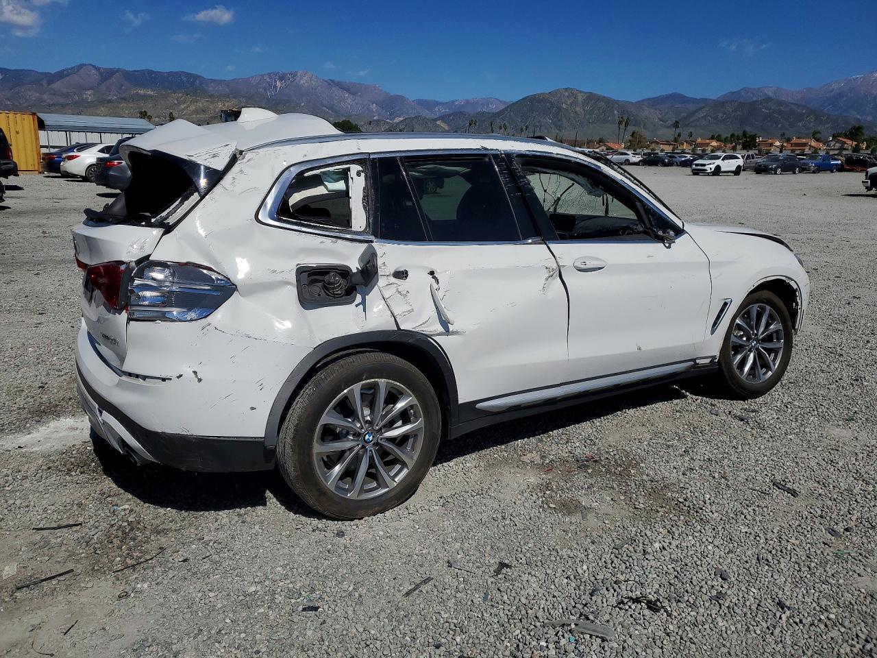 2019 BMW X3 xDrive30I - Фото 3