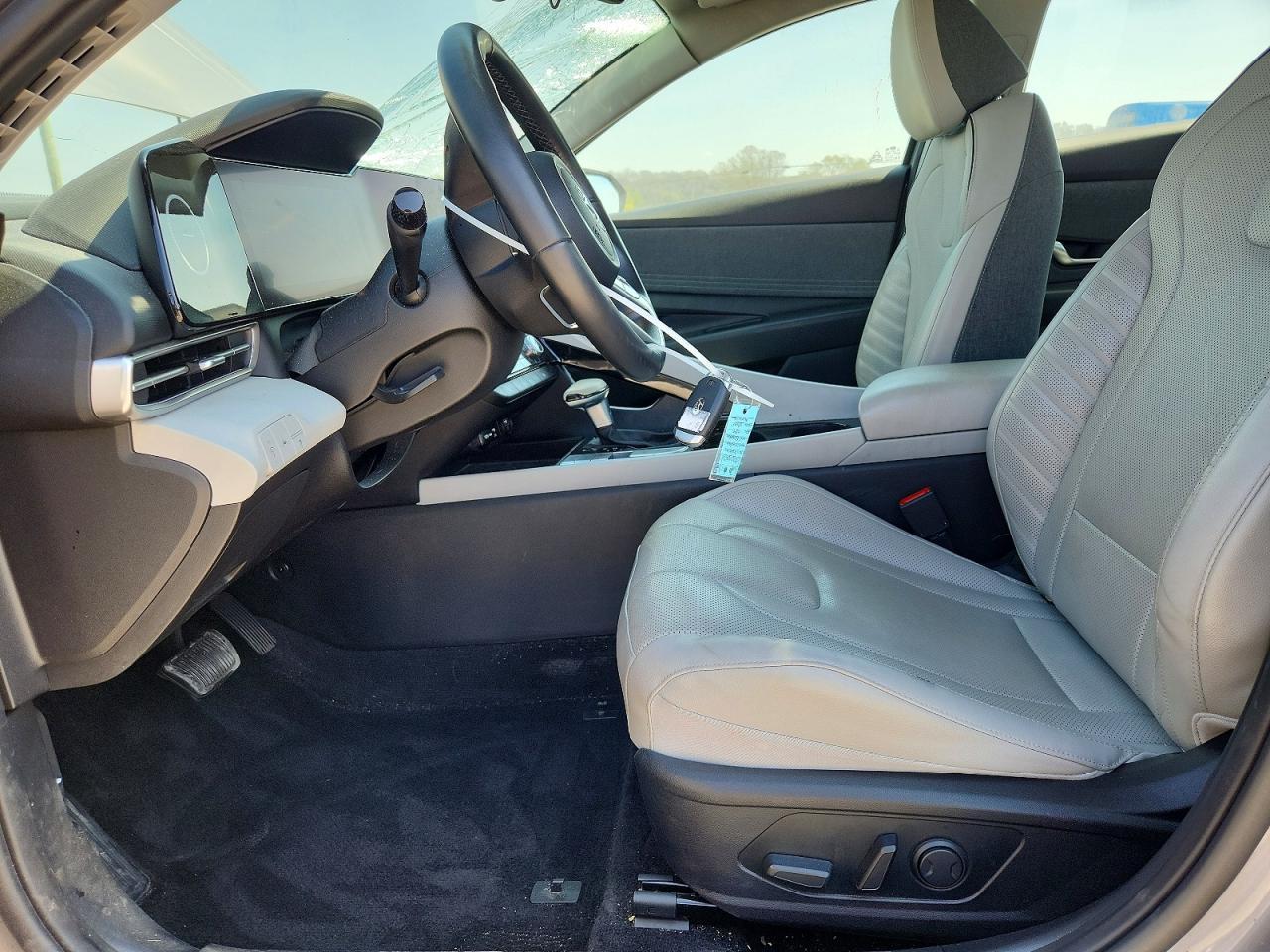 2021 Hyundai Elantra Limited - Фото 7