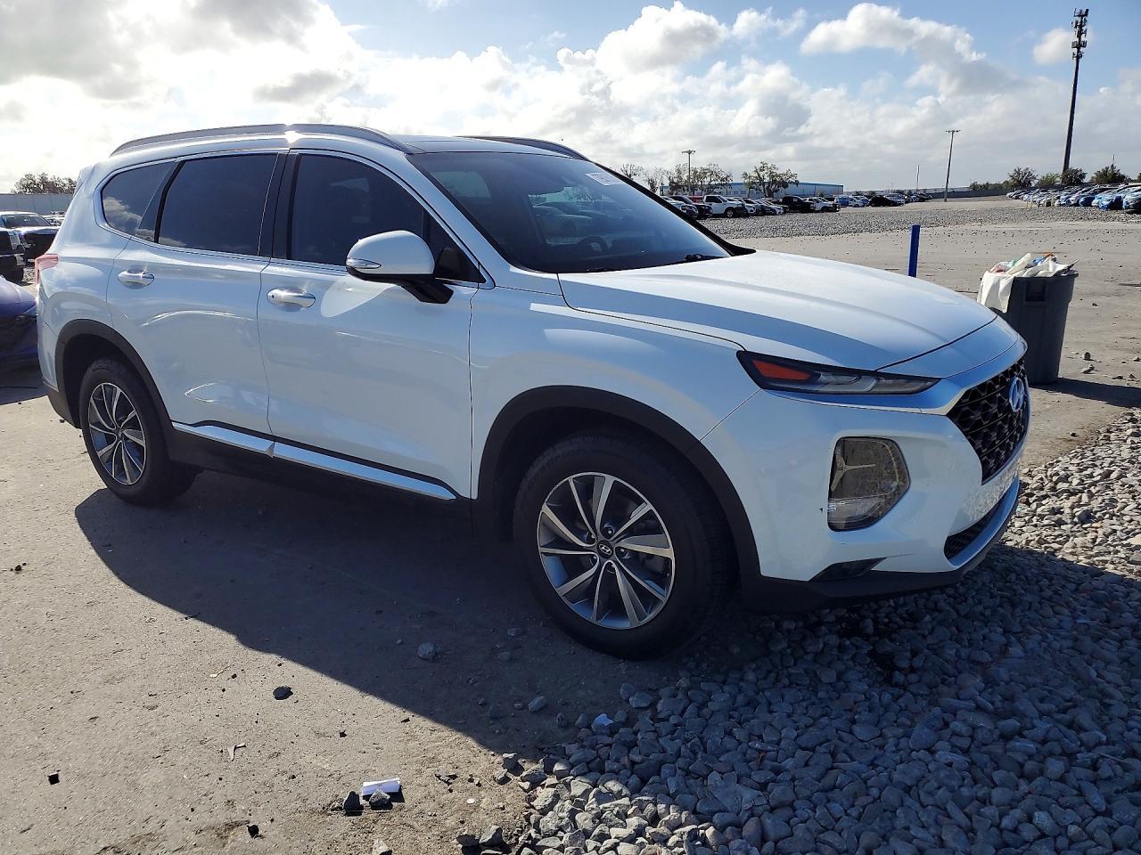 2019 Hyundai Santa Fe Ultimate 2.4L - Image 4