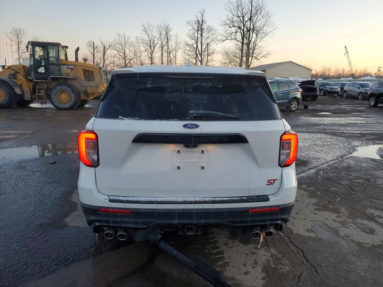 2022 Ford Explorer St - Image 6