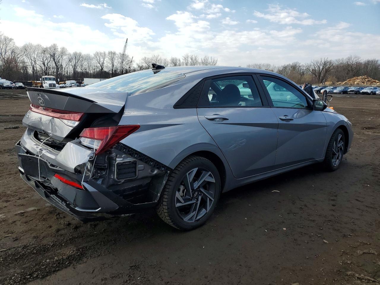 2025 Hyundai Elantra Sel Sport - Фото 3