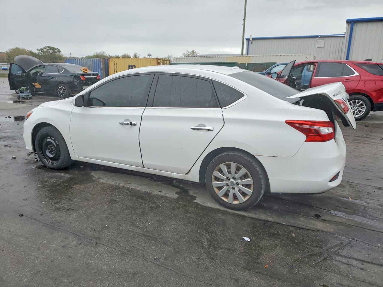 2017 Nissan Sentra S - Фото 2