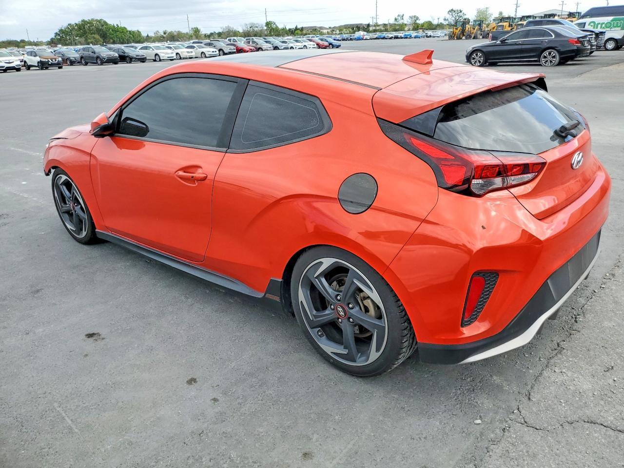 2019 Hyundai Veloster Turbo 1.6T - Image 2