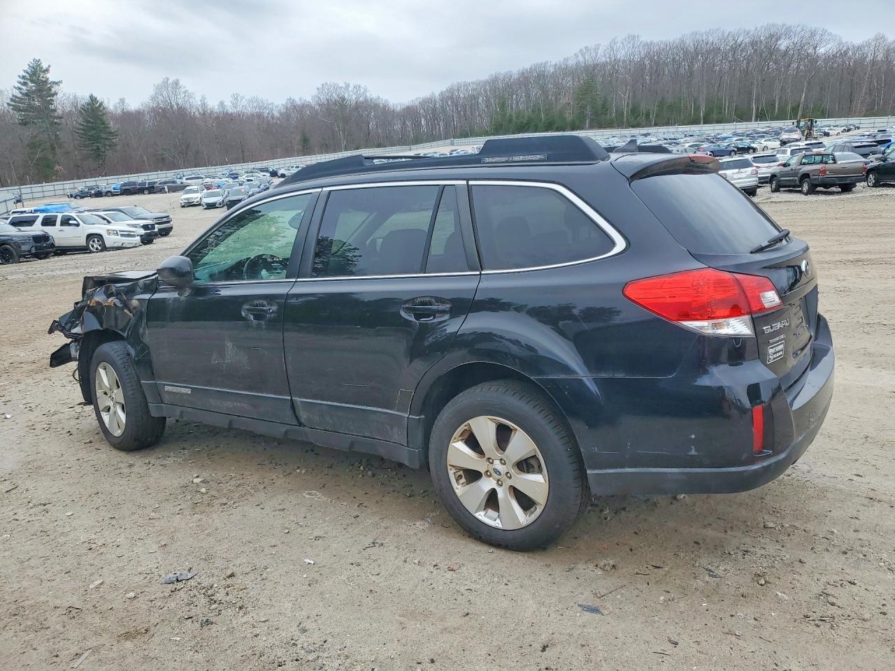 2012 Subaru Outback 3.6R Limited - Image 2