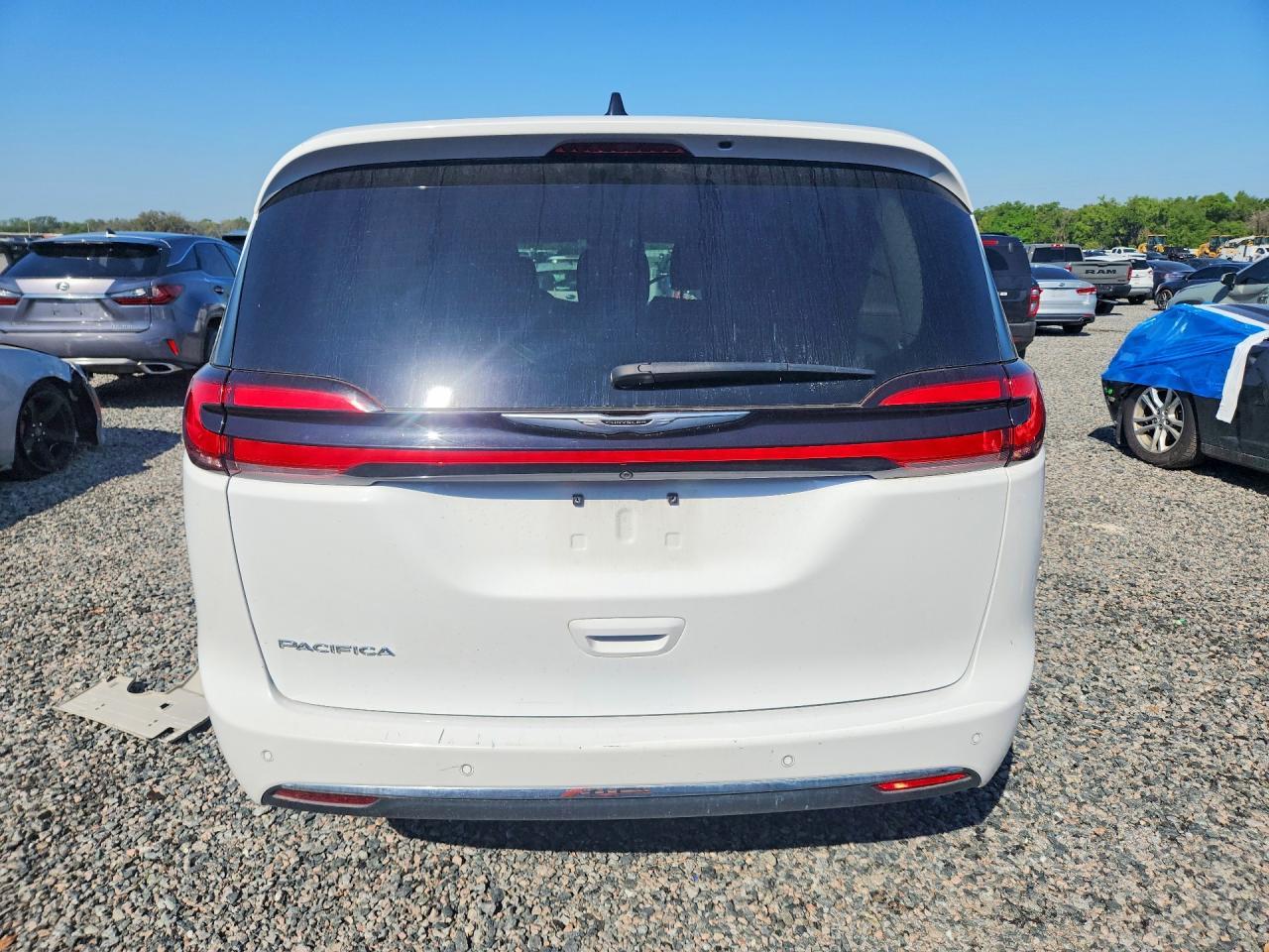 2024 Chrysler Pacifica Touring L - Фото 6