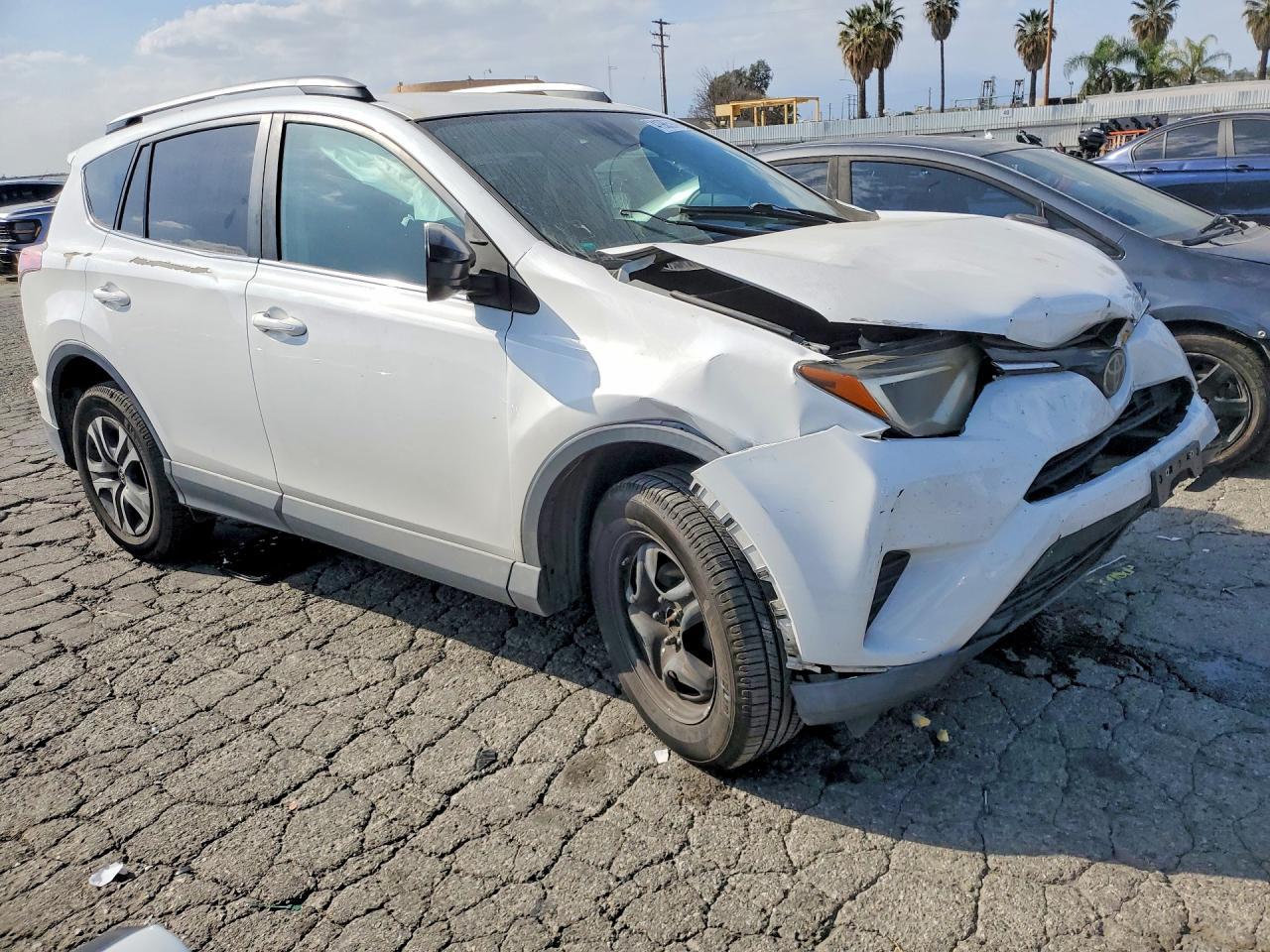 2017 Toyota Rav4 Le - Image 4