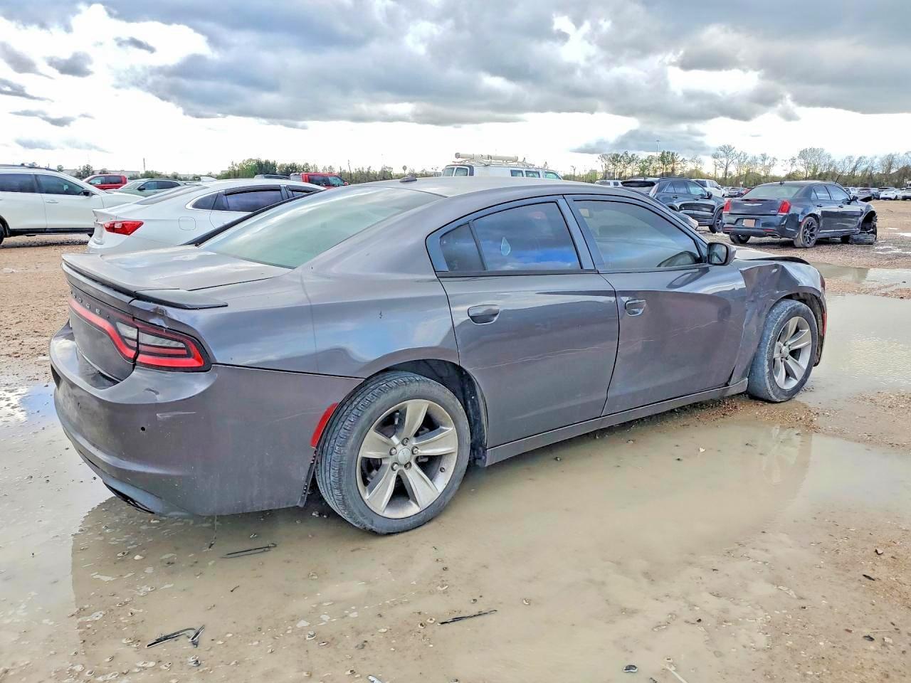 2015 Dodge Charger Se - Image 3