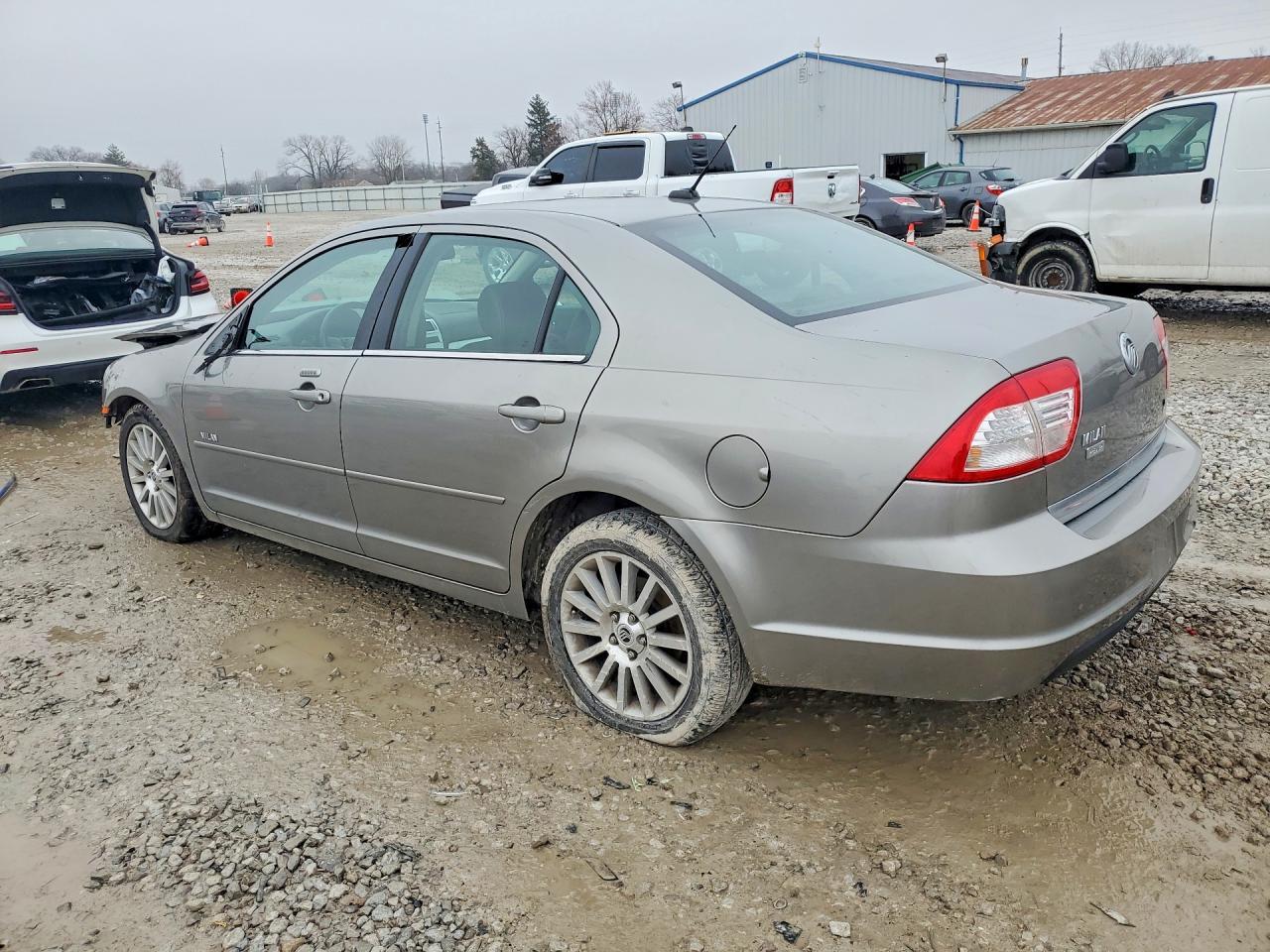 2008 Mercury Milan Premier - Image 2