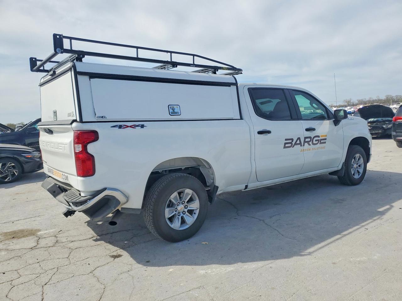 2025 Chevrolet Silverado K1500 - Фото 3