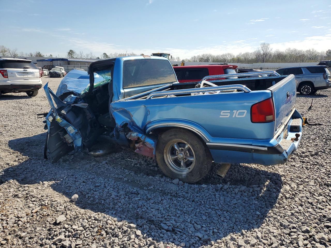 1996 Chevrolet S Truck S10 - Фото 2