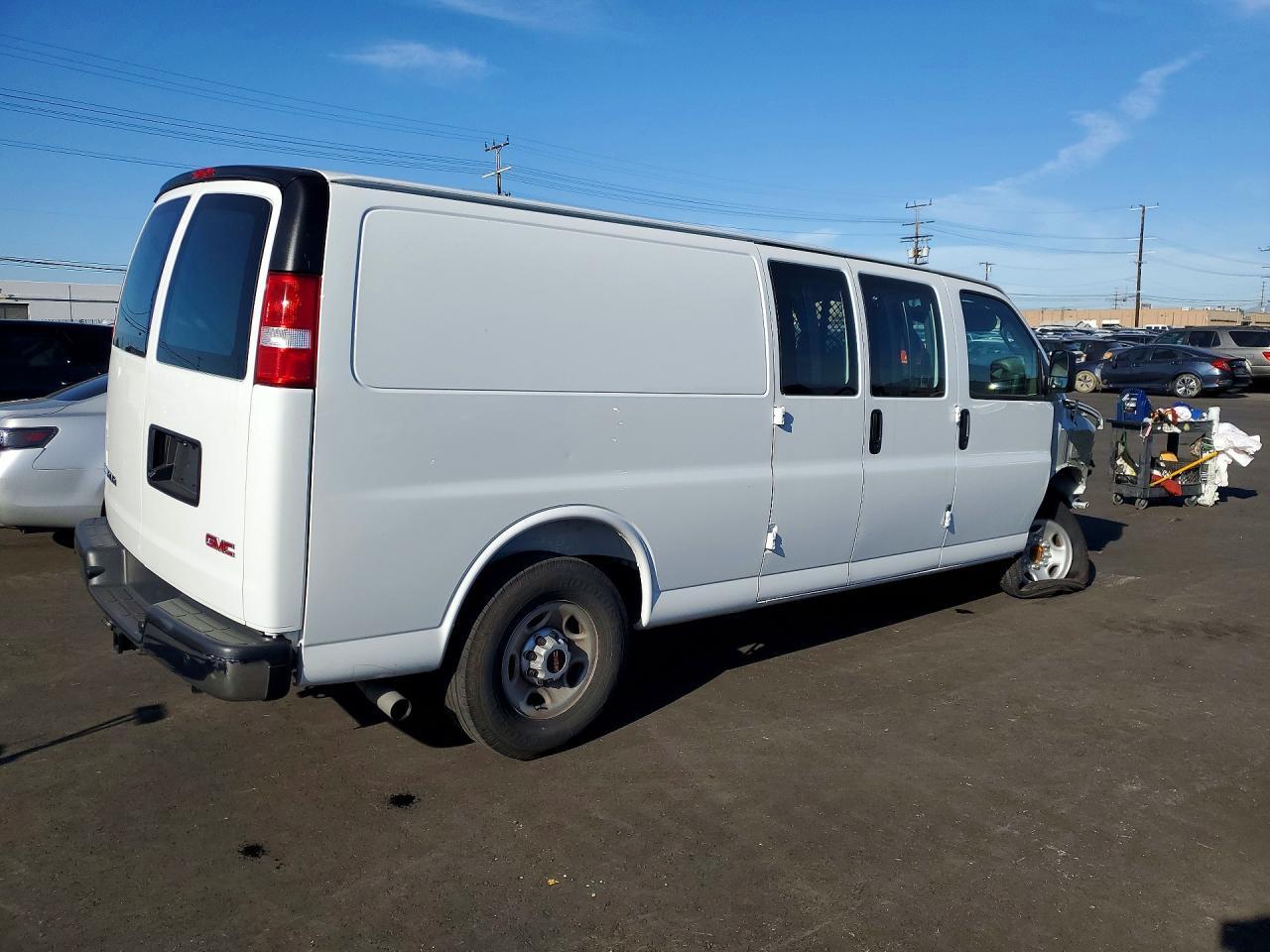 2025 GMC Savana G3500 - Image 3