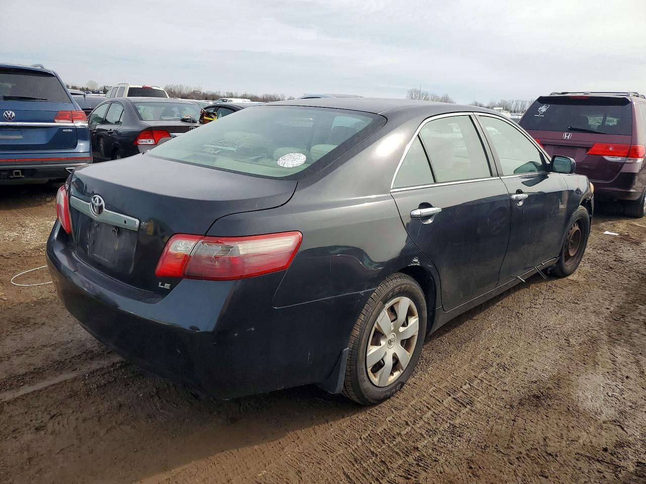 2009 Toyota Camry Le - Фото 3