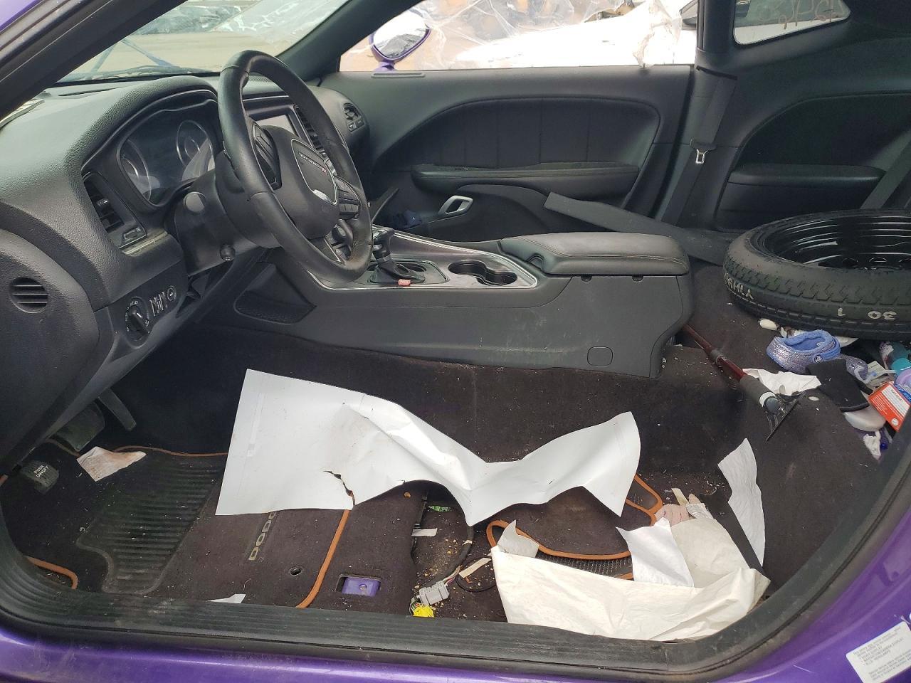 2016 Dodge Challenger R - Image 7