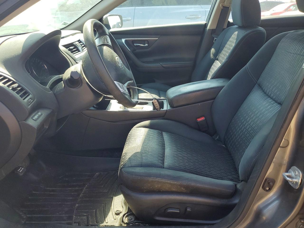 2016 Nissan Altima 2.5 S - Image 7