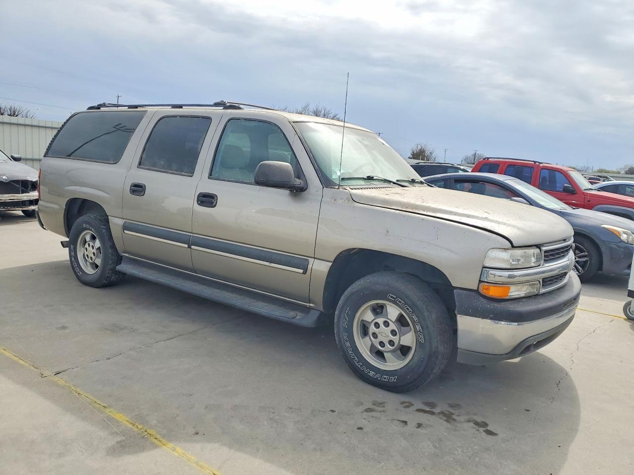 2003 Chevrolet Suburban - Фото 4