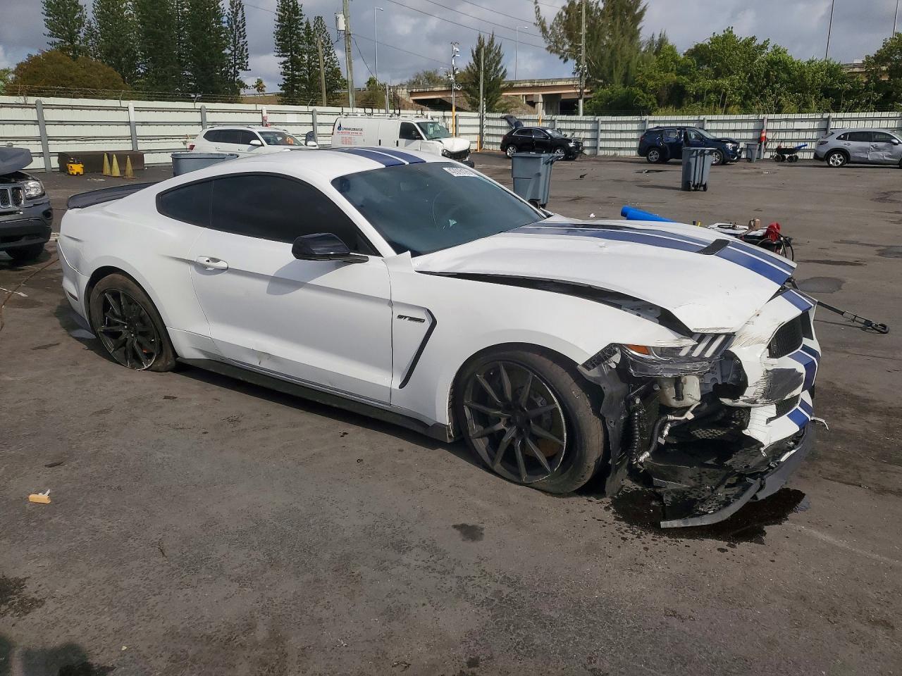 2017 Ford Mustang Shelby Gt350 - Фото 4
