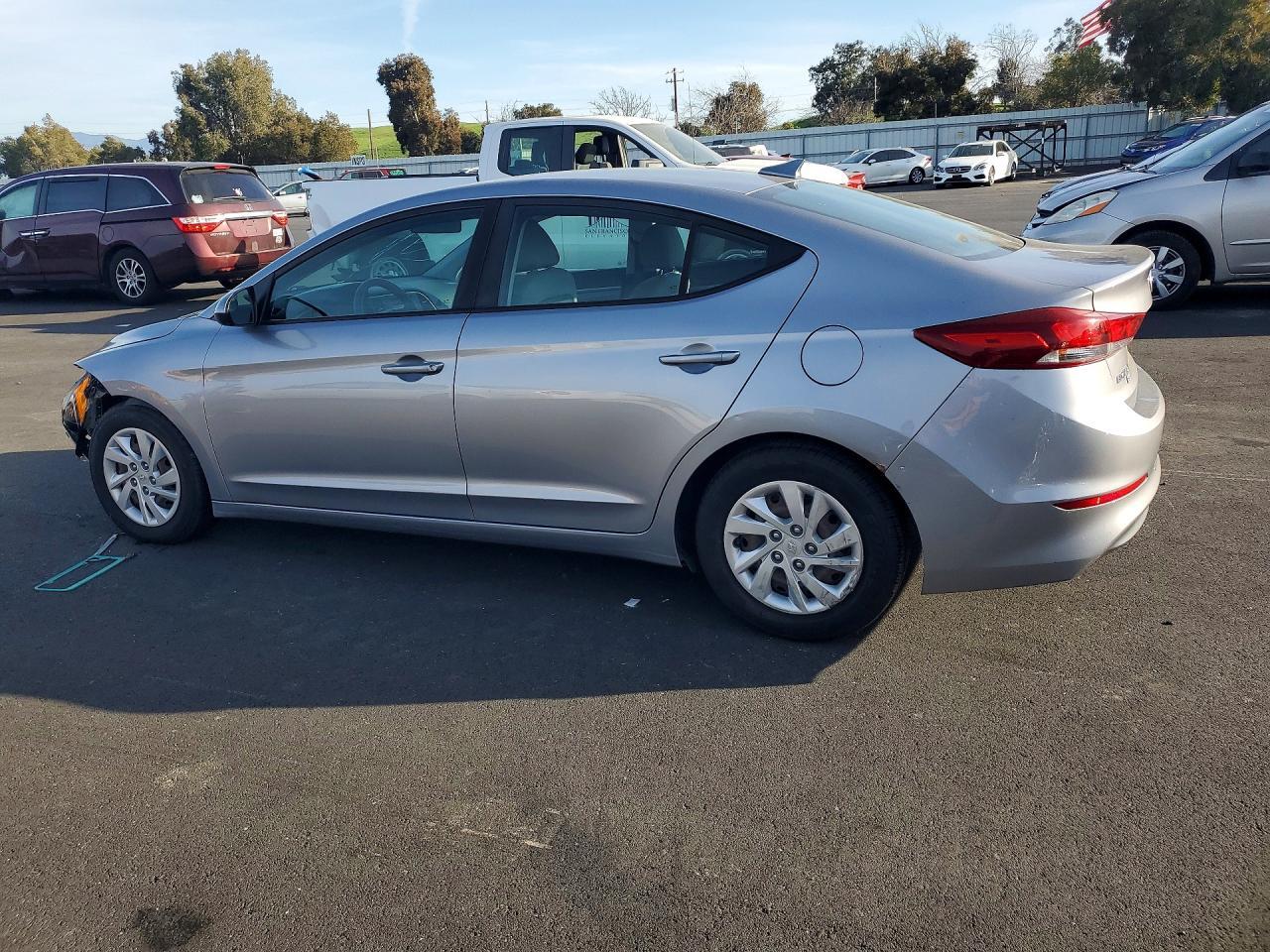 2017 Hyundai Elantra Se - Фото 2
