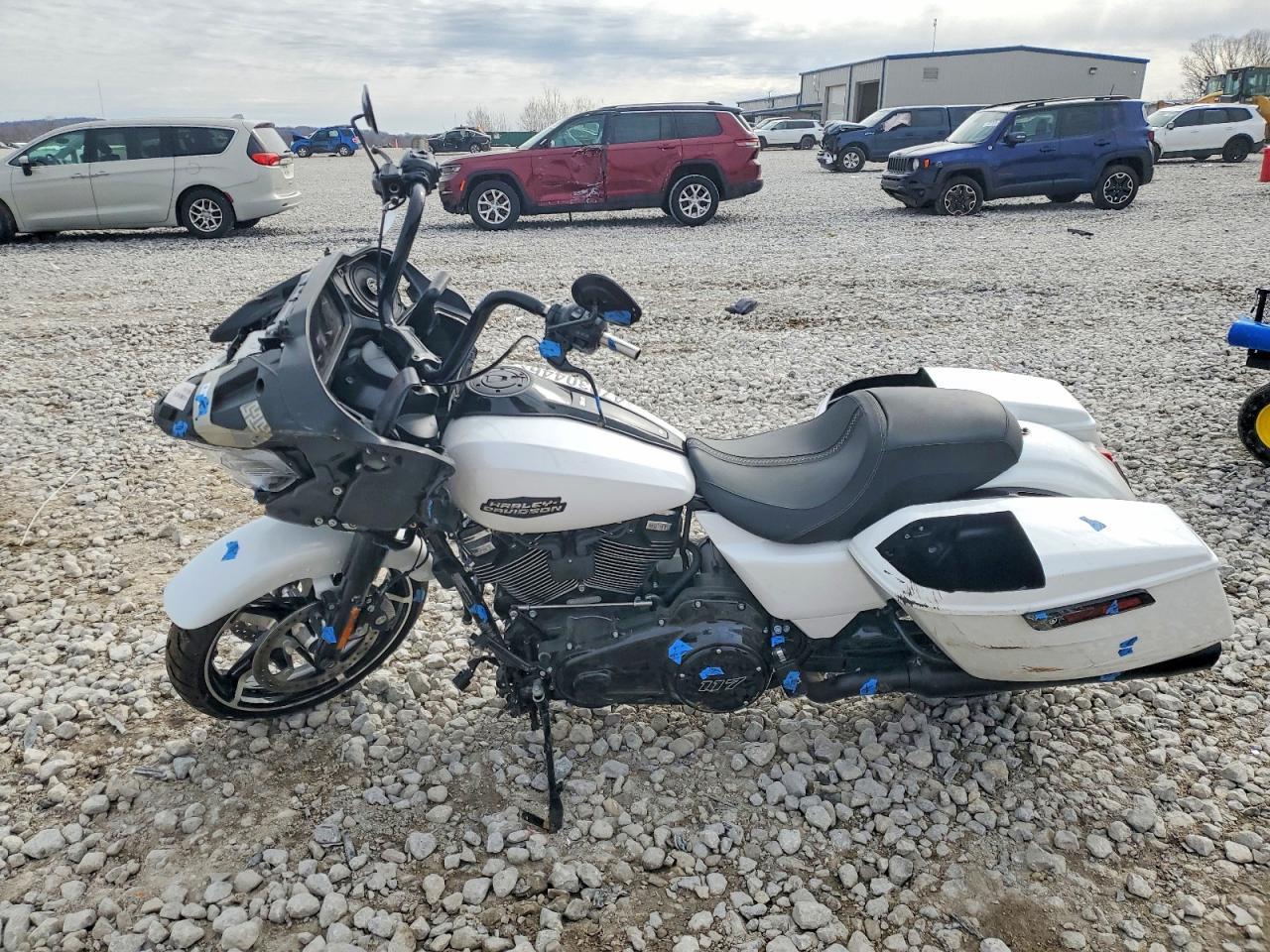 2025 Harley-Davidson Fltrx - Фото 3