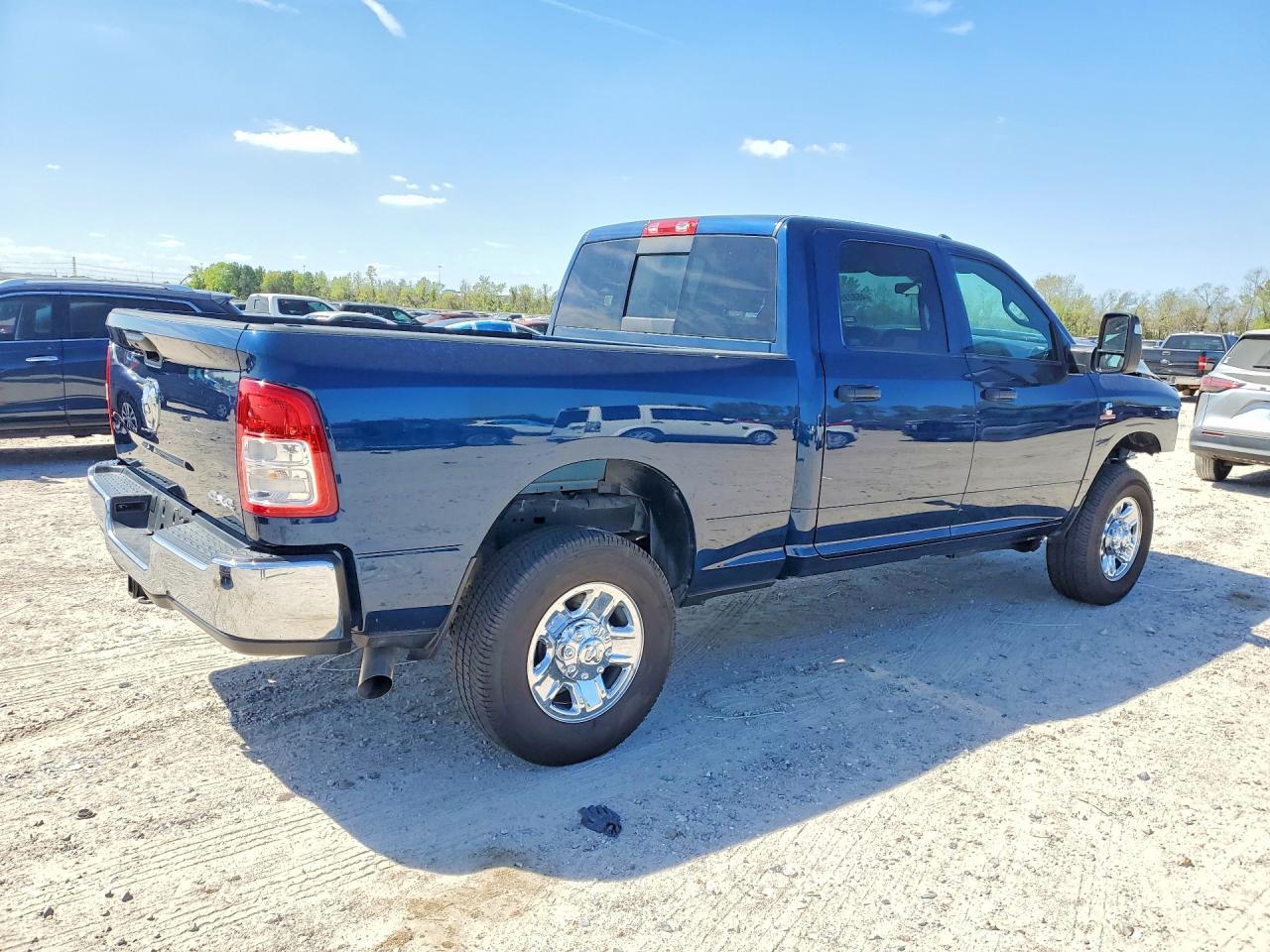 2024 Ram 2500 Tradesman - Фото 3