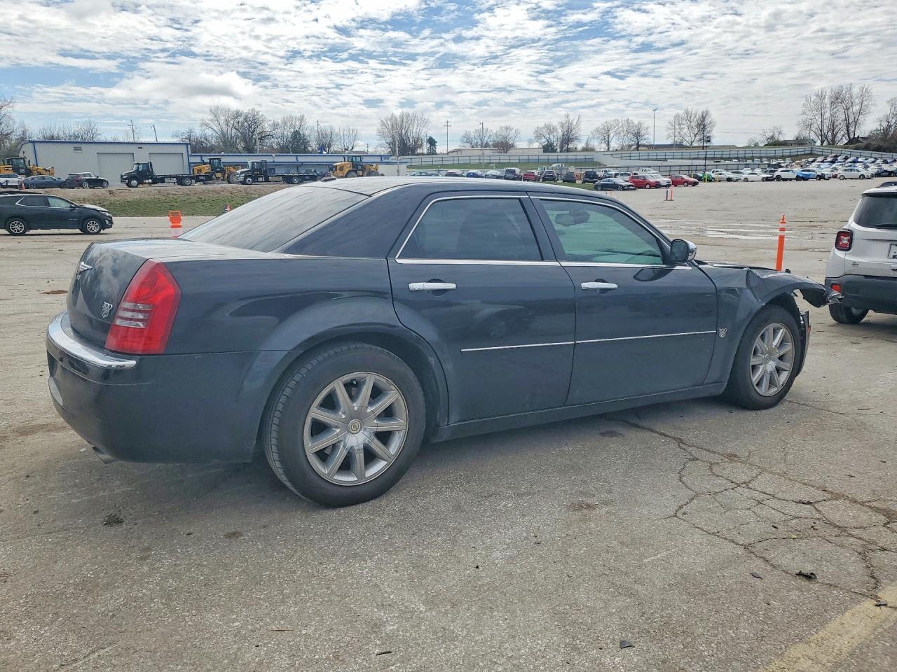2007 Chrysler 300C - Фото 3