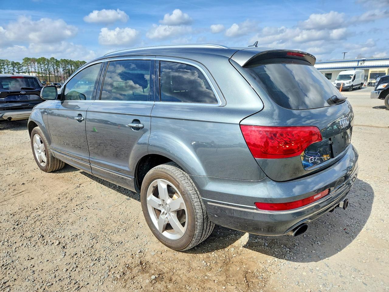 2015 Audi Q7 Premium Plus - Фото 2