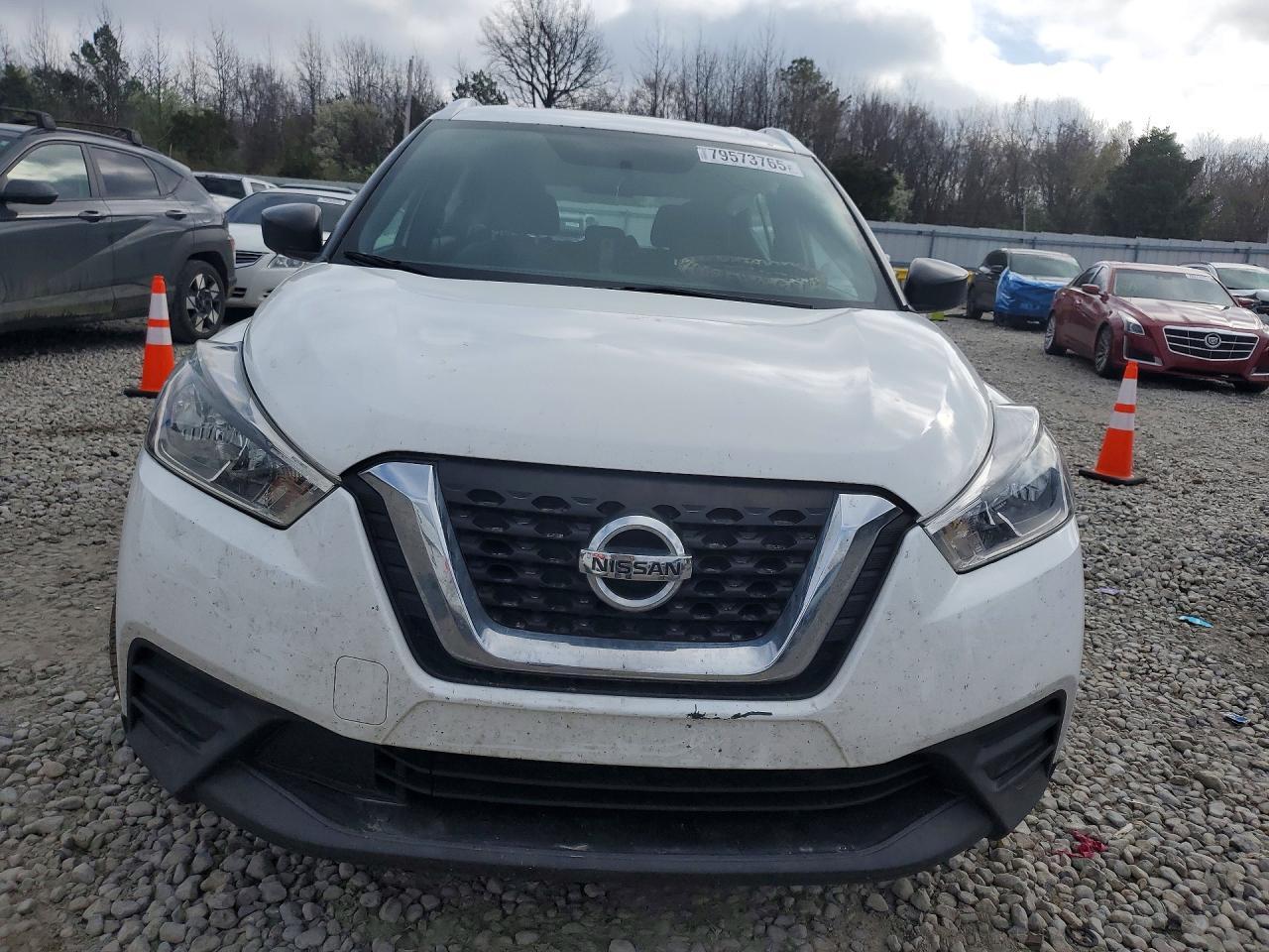 2019 Nissan Kicks S - Фото 5