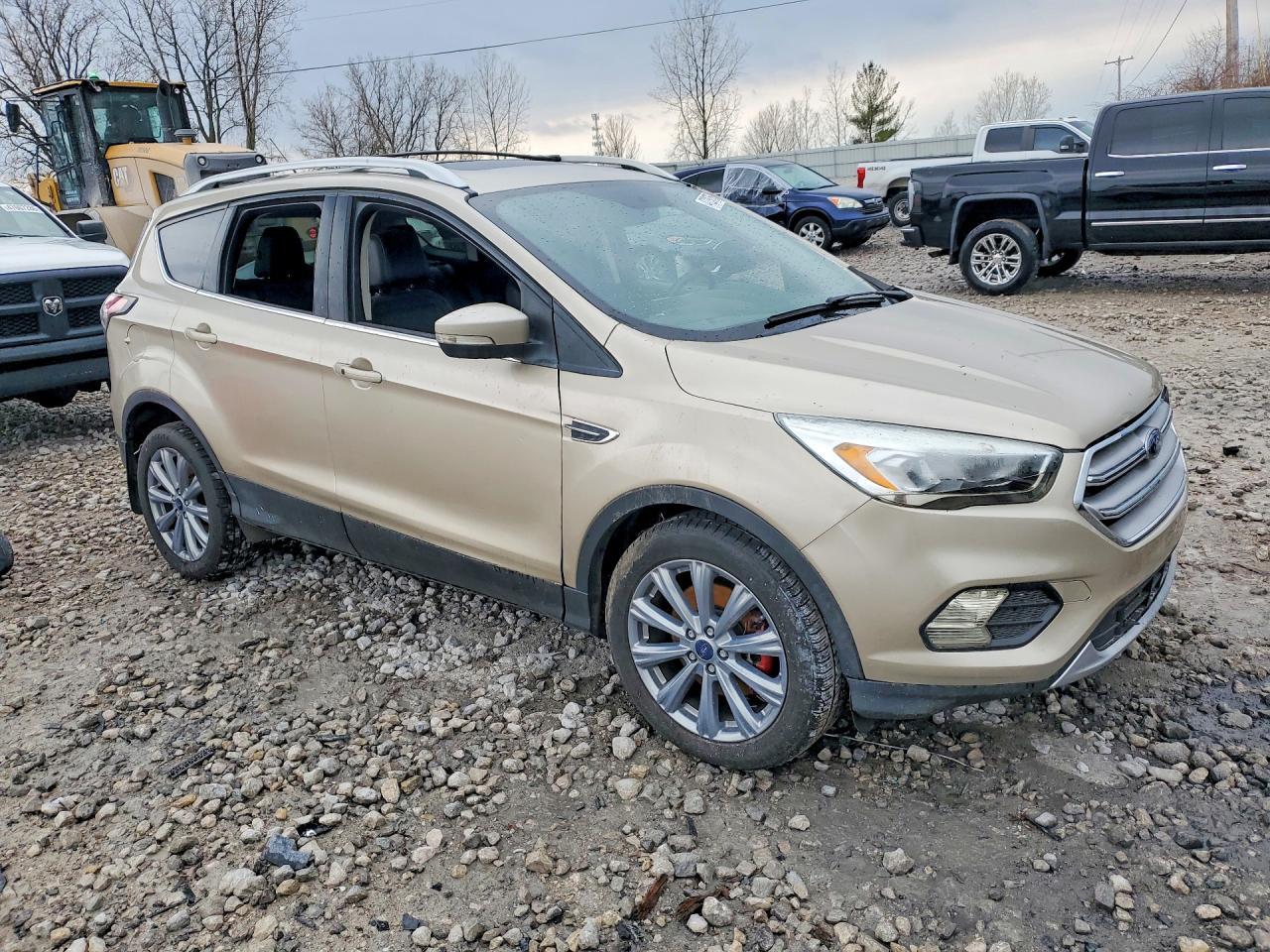 2017 Ford Escape Titanium - Фото 4