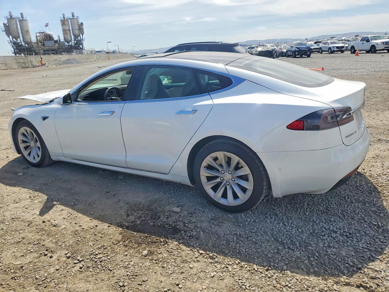 2017 Tesla Model S - Фото 2