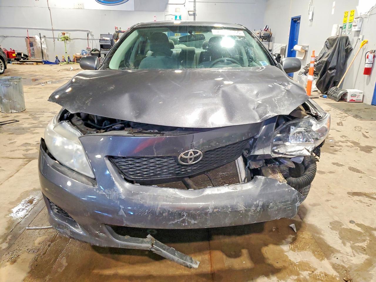 2010 Toyota Corolla Base - Фото 5