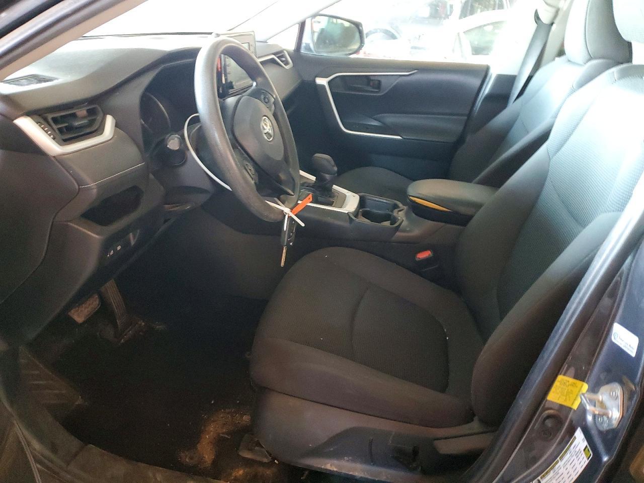 2021 Toyota Rav4 Le - Фото 7