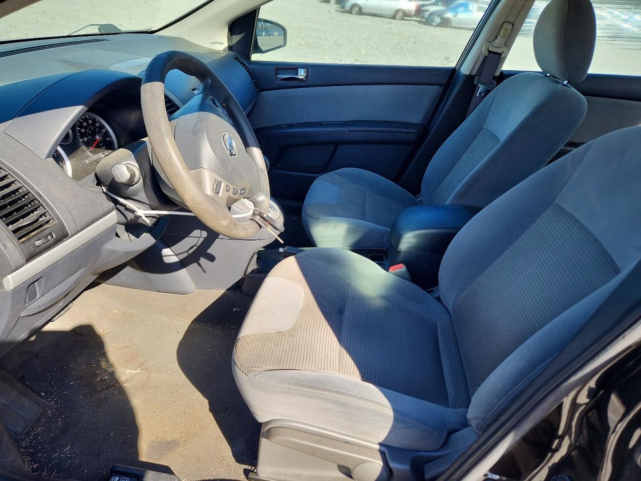 2010 Nissan Sentra 2.0 - Image 7
