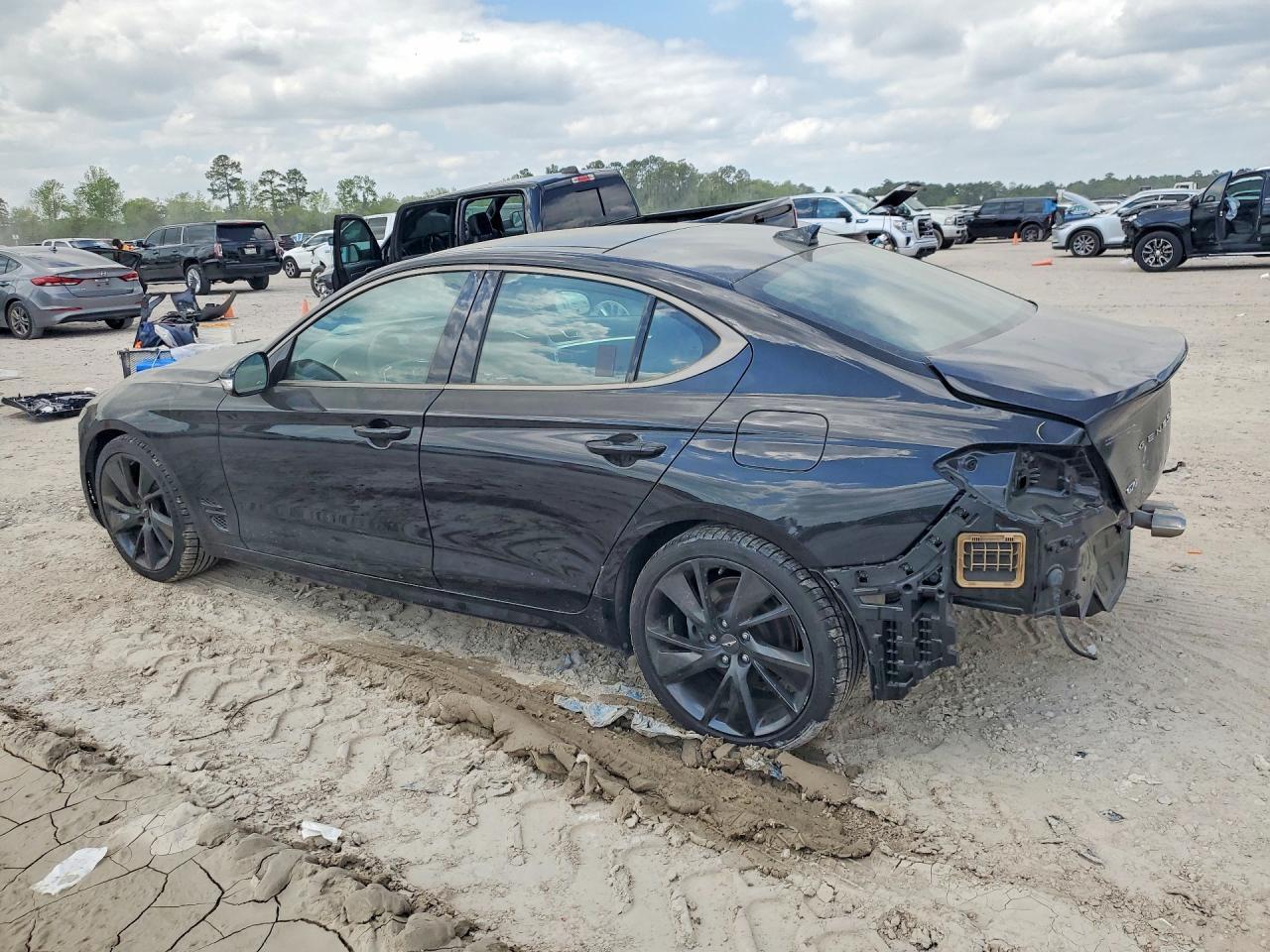 2023 Genesis G70 2.0T - Фото 2