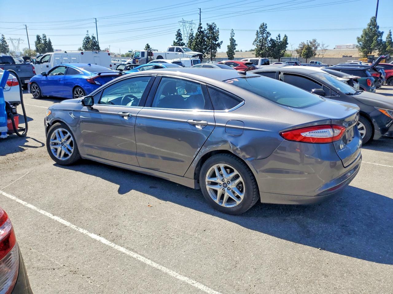 2013 Ford Fusion Se - Фото 2
