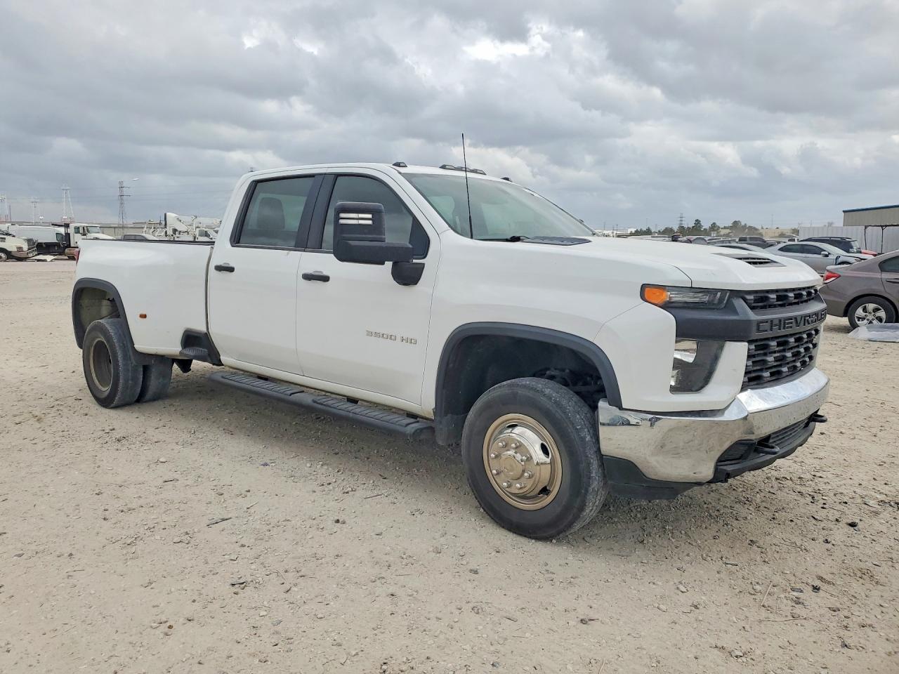 2021 Chevrolet Silverado C3500 - Фото 4
