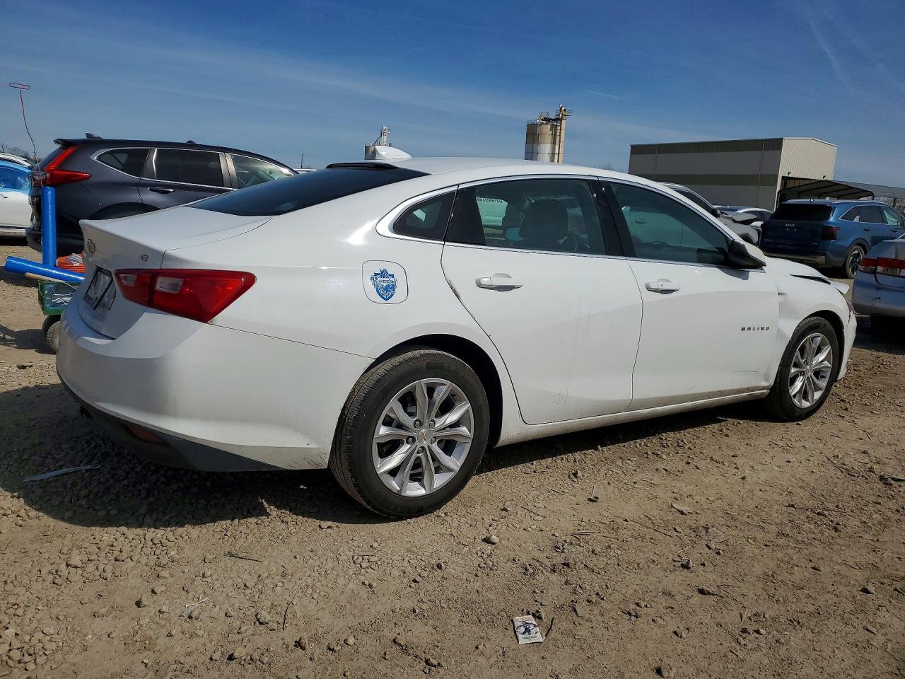 2023 Chevrolet Malibu Lt - Фото 3