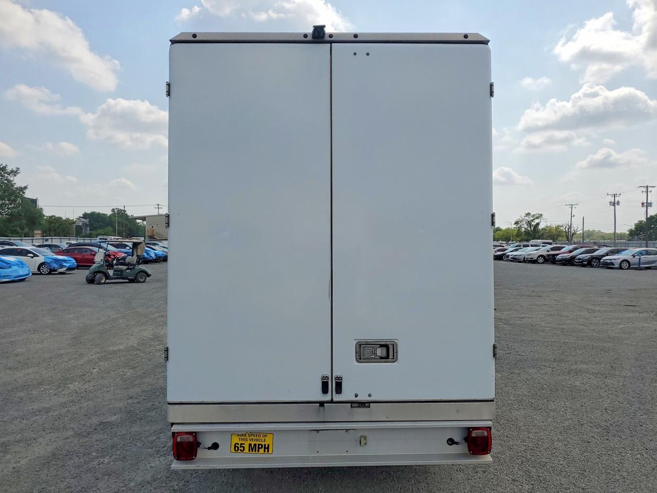 2020 Ford Transit Delivery Van - Image 6