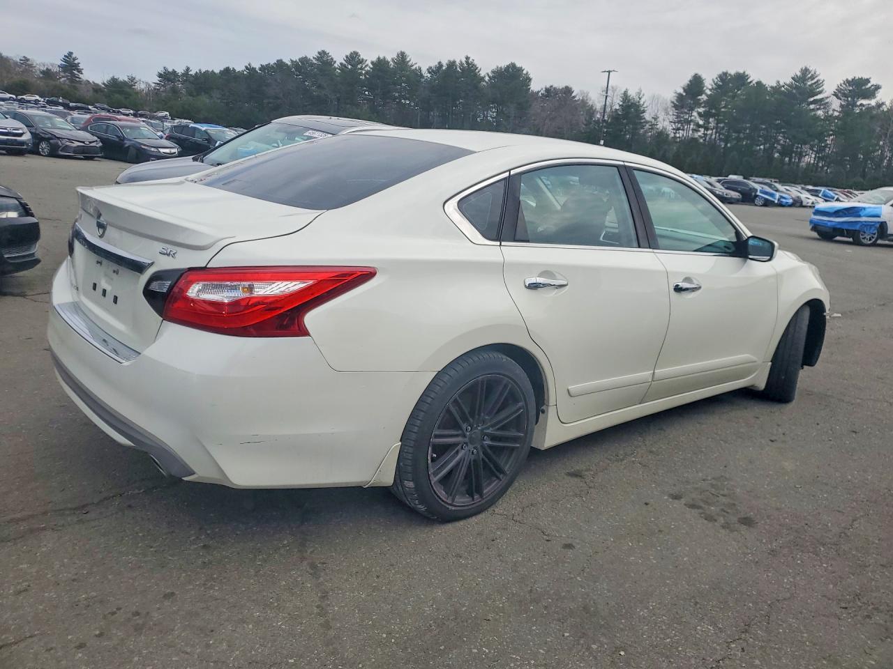 2016 Nissan Altima 2.5 Sr - Фото 3