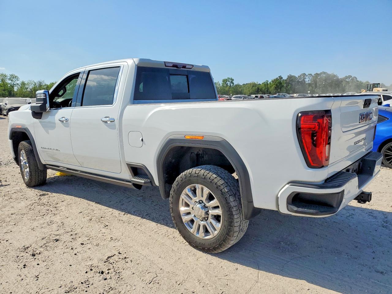 2021 GMC Sierra K2500 Denali - Image 2