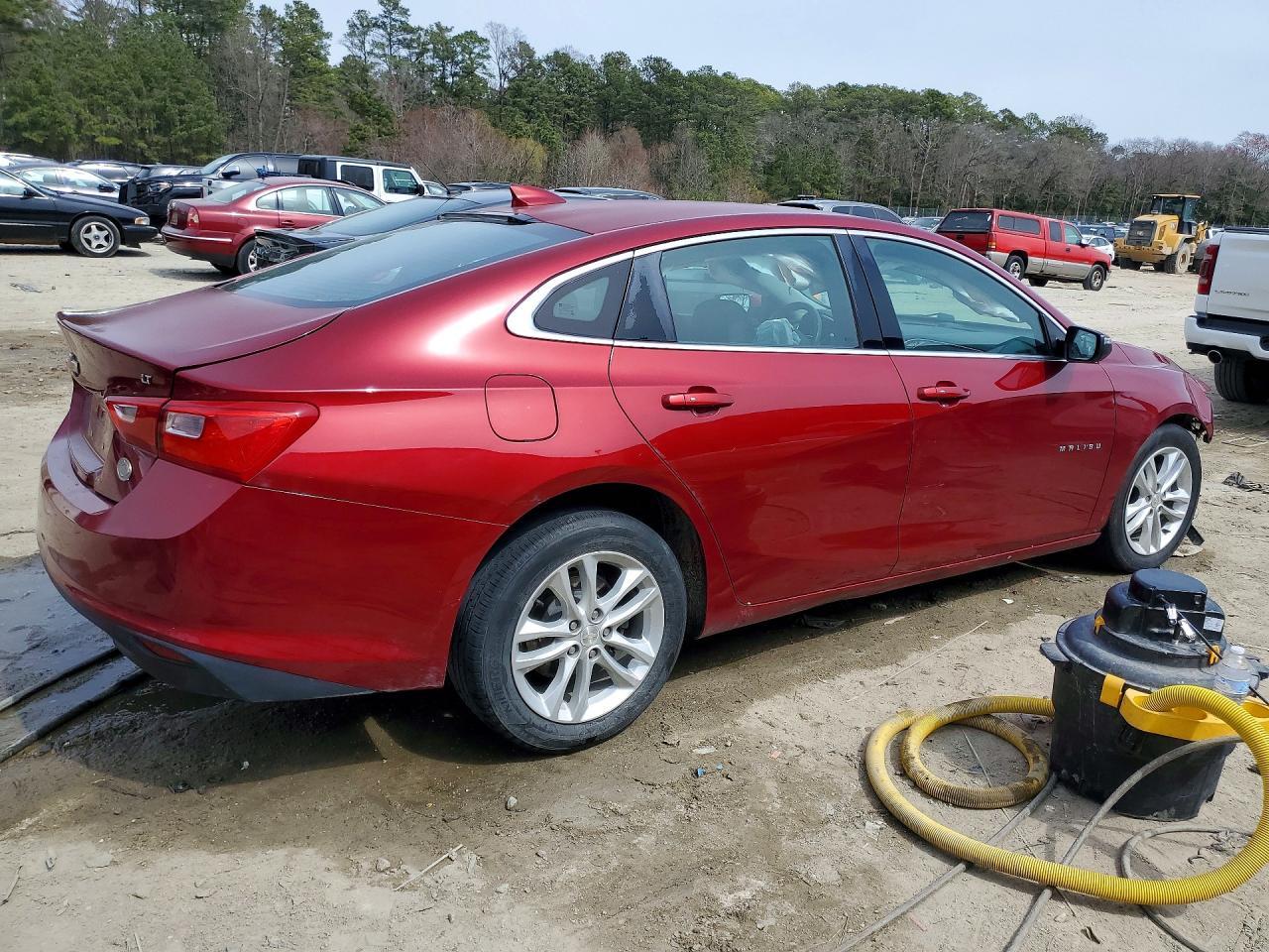 2017 Chevrolet Malibu Lt - Фото 3