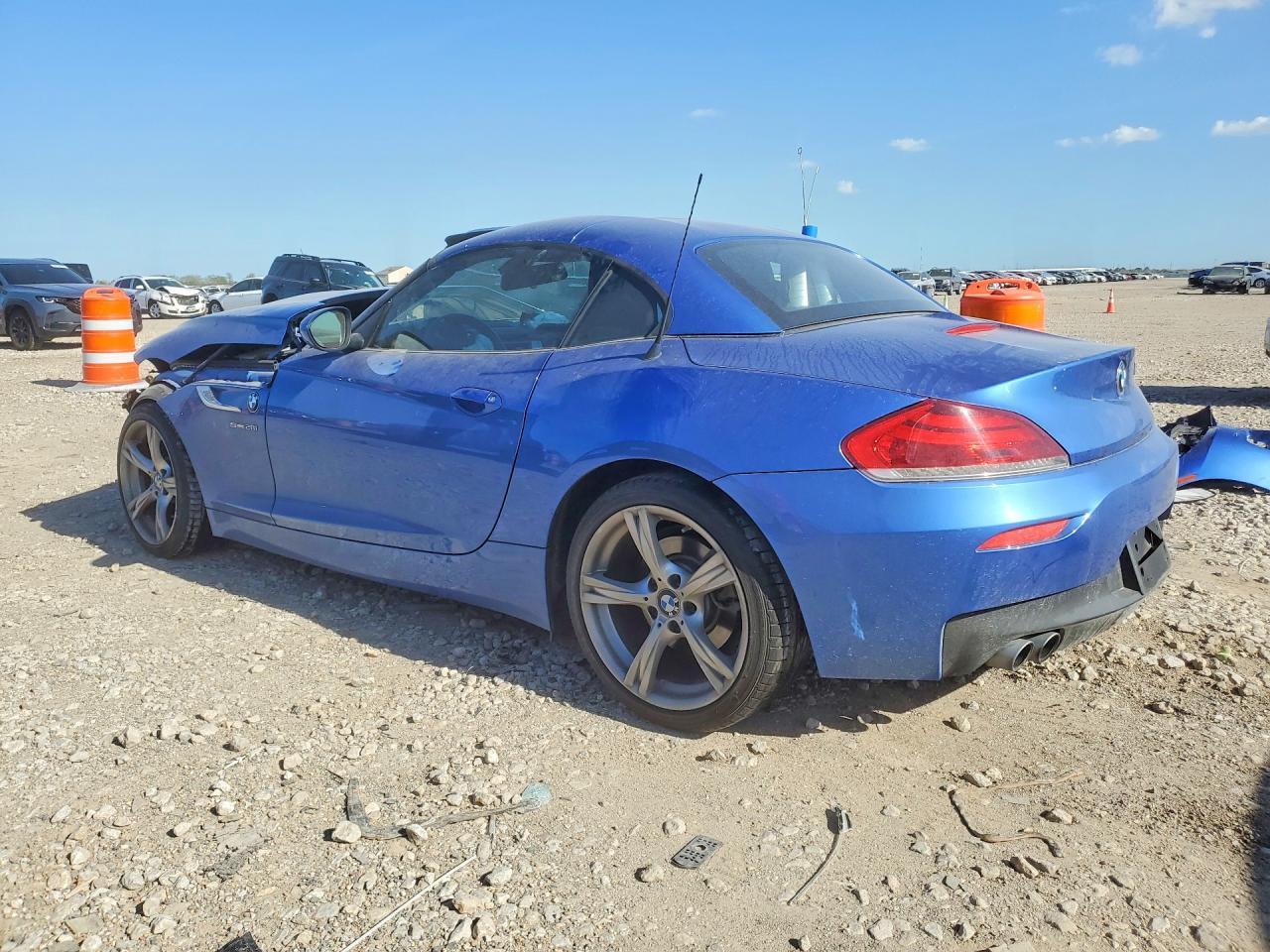 2016 BMW Z4 Sdrive28I - Image 2