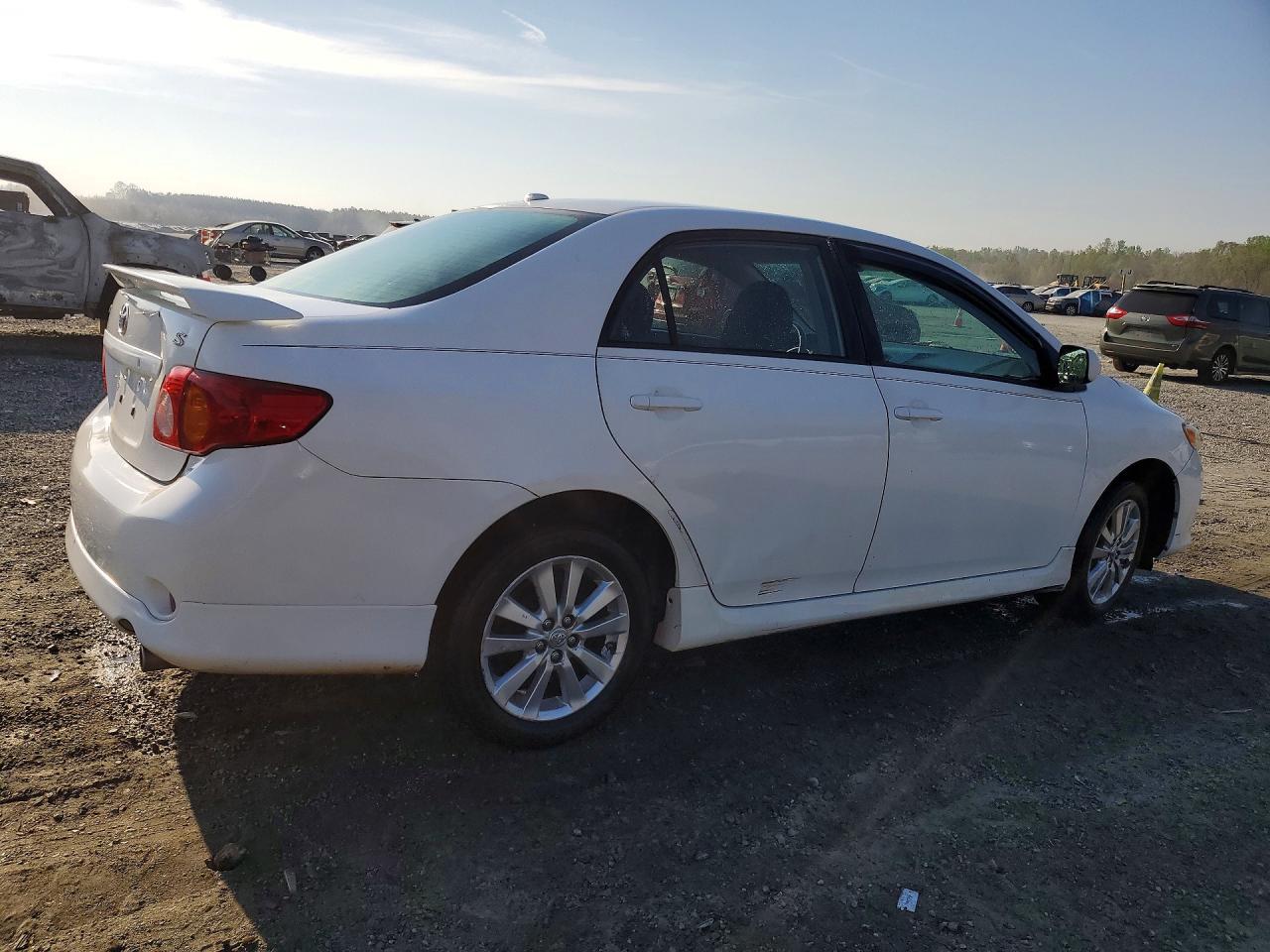 2009 Toyota Corolla S - Image 3
