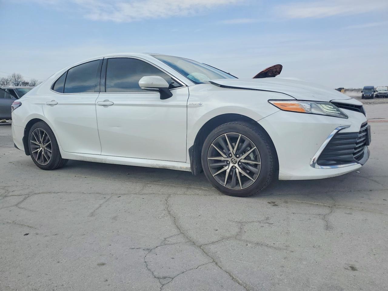 2021 Toyota Camry Hybrid Xle - Фото 4
