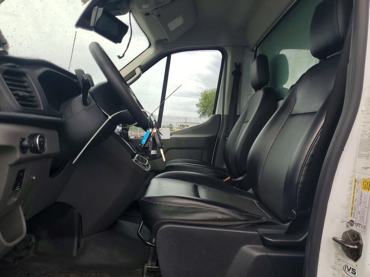 2021 Ford Transit Delivery Truck - Фото 7